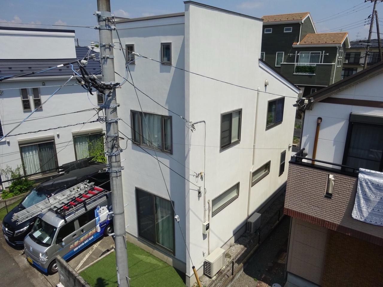 施工前の別の面。窓や壁の向きによって周辺条件は変わります。